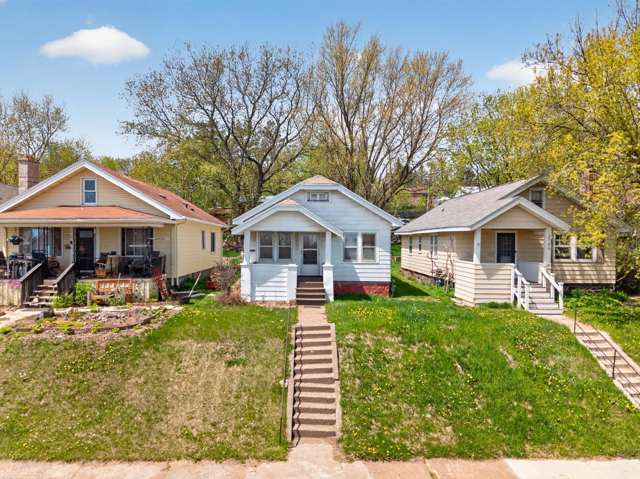 2711 W 9th Street Duluth MN 55806