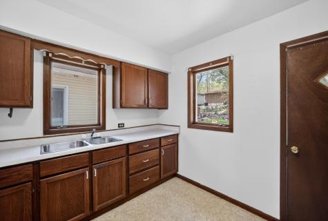 2711 W 9th Street Duluth MN 55806