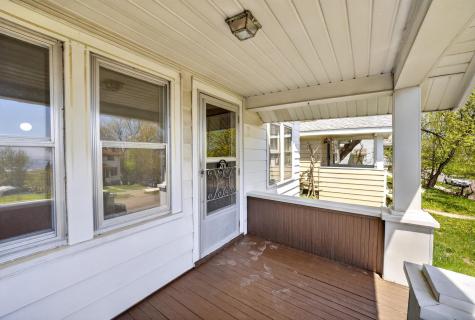 2711 W 9th Street Duluth MN 55806