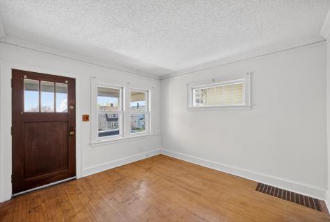 2711 W 9th Street Duluth MN 55806