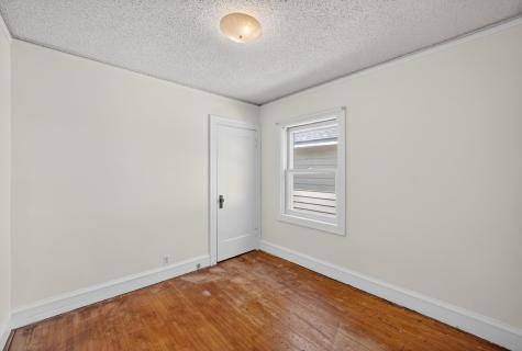 2711 W 9th Street Duluth MN 55806