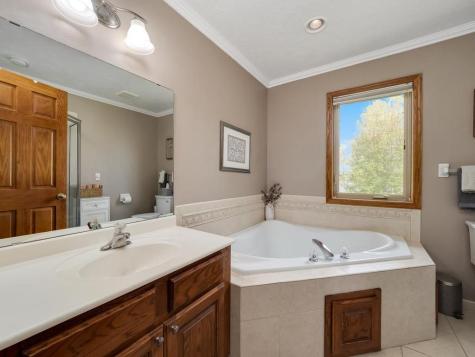 10154 Noble Court N Brooklyn Park MN 55443