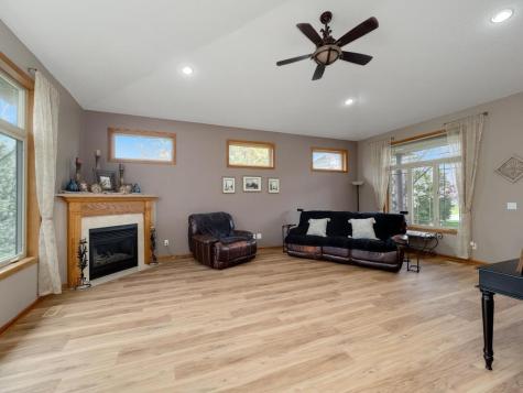 10154 Noble Court N Brooklyn Park MN 55443