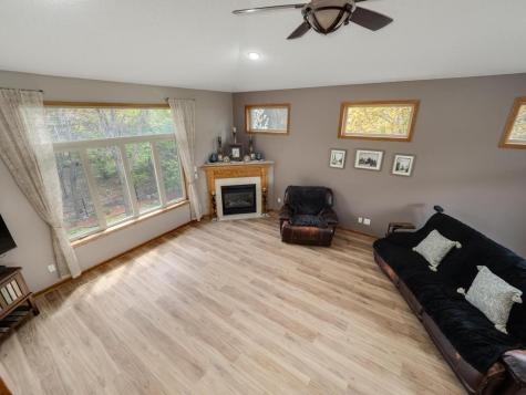 10154 Noble Court N Brooklyn Park MN 55443