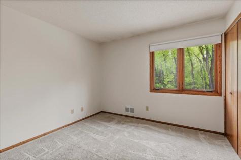 175 W Kraft Road West Saint Paul MN 55118