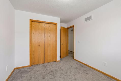 7893 Hemingway Avenue S Cottage Grove MN 55016