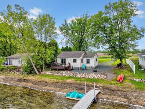 11900 Mentzer Trail Lindstrom MN 55045