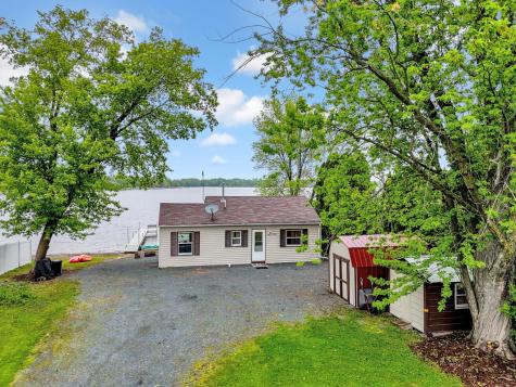 11900 Mentzer Trail Lindstrom MN 55045