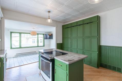 203 7th Street S Moorhead MN 56560