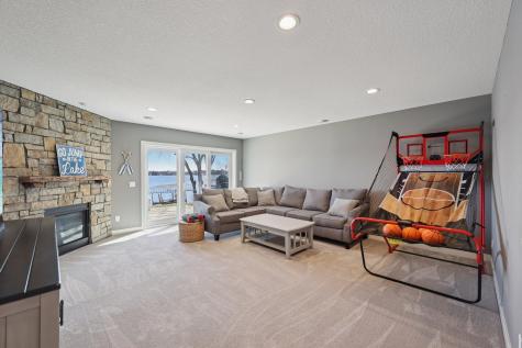 4731 109th Avenue Clear Lake MN 55319