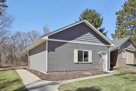 4731 109th Avenue Clear Lake MN 55319