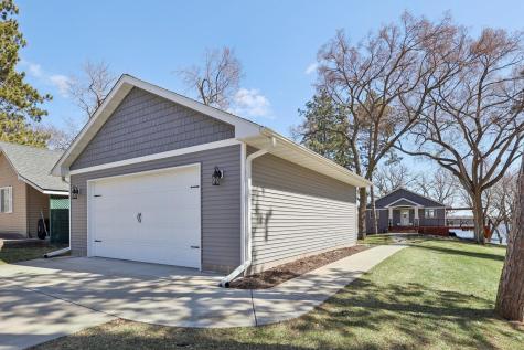 4731 109th Avenue Clear Lake MN 55319