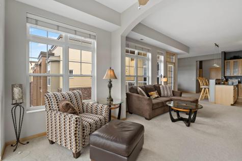 2405 39th Avenue NE Saint Anthony MN 55421
