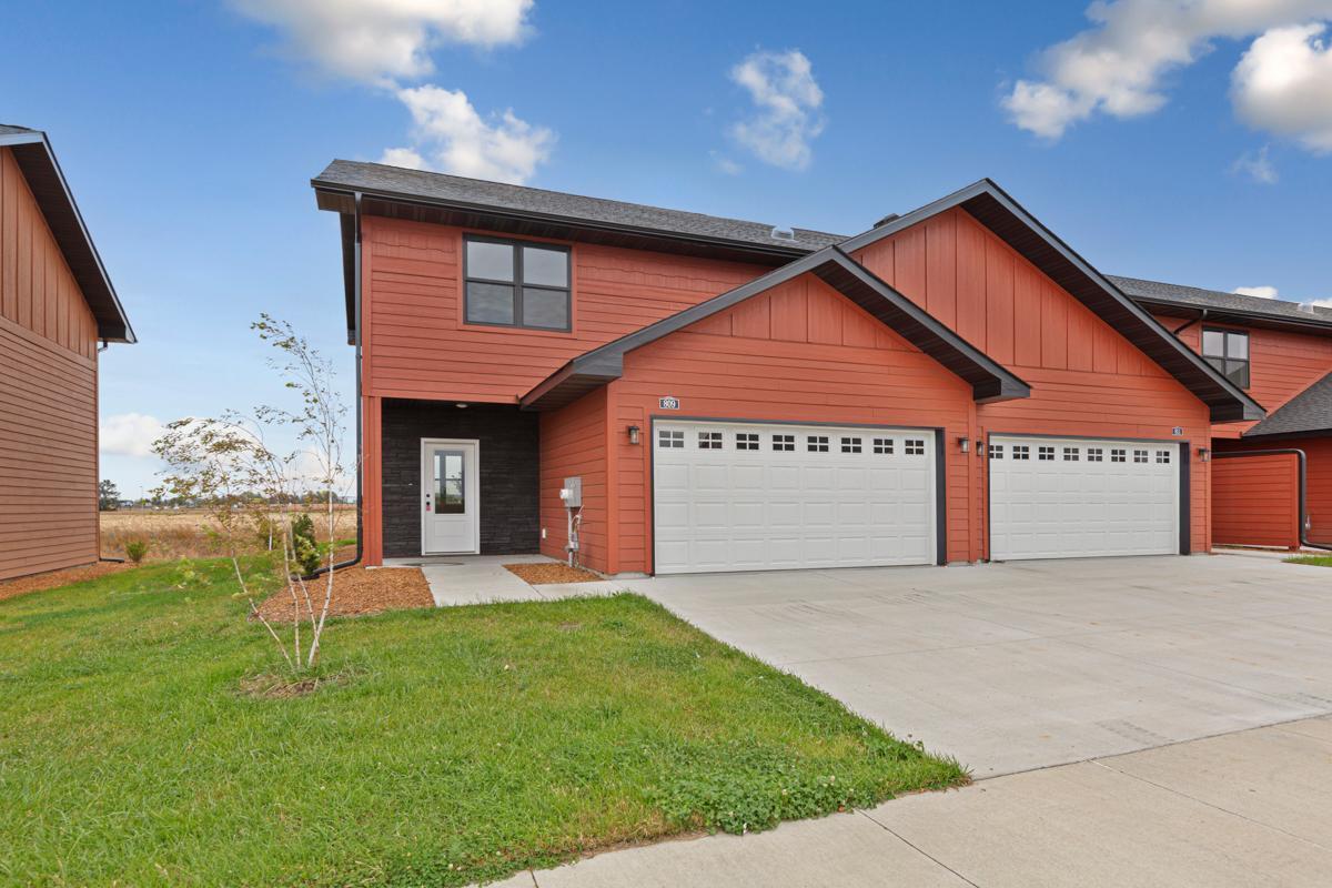 809 Viburnum Street Belle Plaine MN 56011