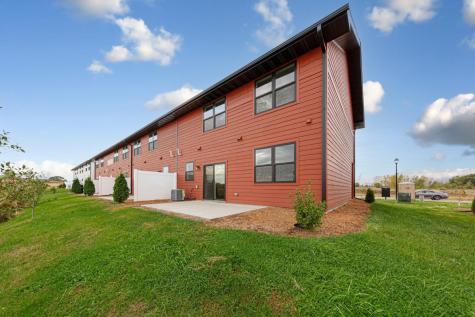 809 Viburnum Street Belle Plaine MN 56011