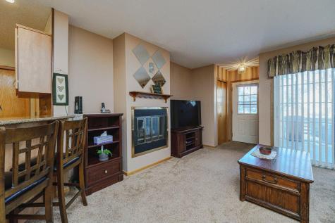 13154 Meadowood Curve NW Coon Rapids MN 55448