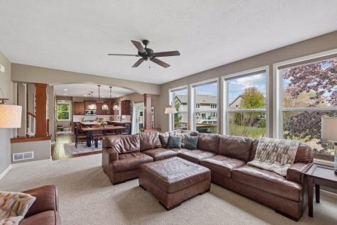 2109 Valley Creek Lane Shakopee MN 55379
