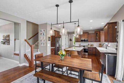 2109 Valley Creek Lane Shakopee MN 55379