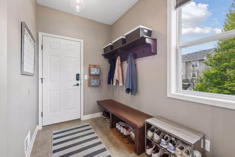 2109 Valley Creek Lane Shakopee MN 55379