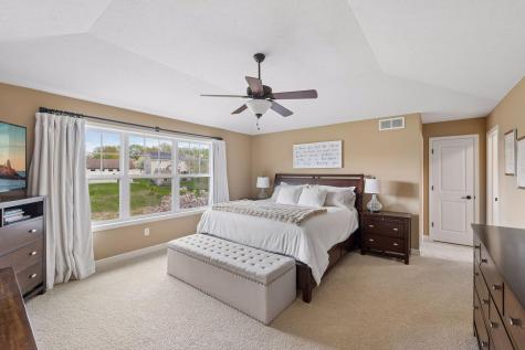 2109 Valley Creek Lane Shakopee MN 55379