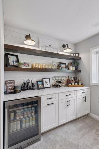 2109 Valley Creek Lane Shakopee MN 55379