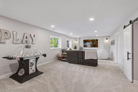2109 Valley Creek Lane Shakopee MN 55379