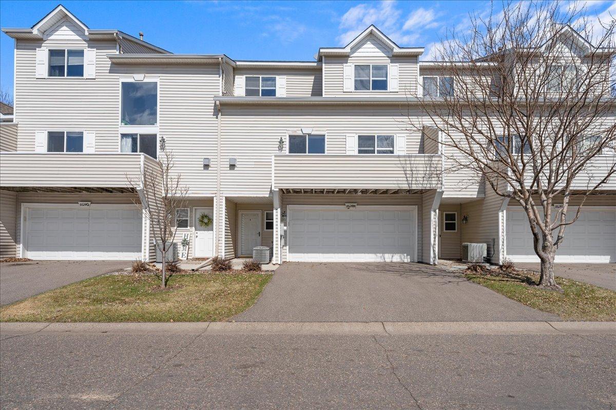 8624 Savanna Oaks Woodbury MN 55125