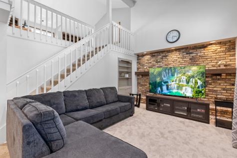 2904 Silver Lake Court NE Saint Anthony MN 55421