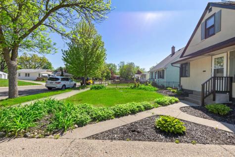 254 Arion Street E West Saint Paul MN 55118