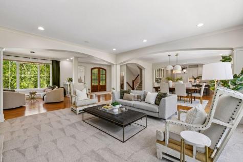 6671 Amberwood Lane Chanhassen MN 55317