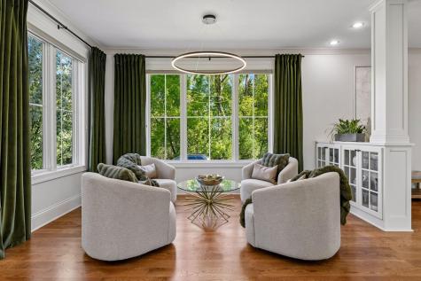 6671 Amberwood Lane Chanhassen MN 55317