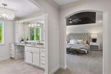 6671 Amberwood Lane Chanhassen MN 55317