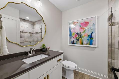6671 Amberwood Lane Chanhassen MN 55317
