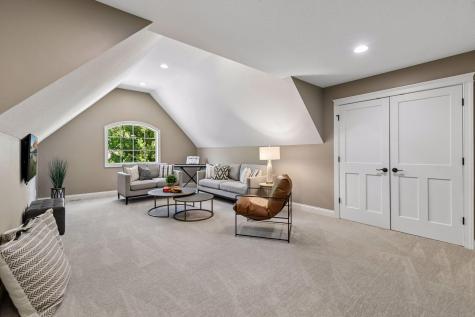 6671 Amberwood Lane Chanhassen MN 55317