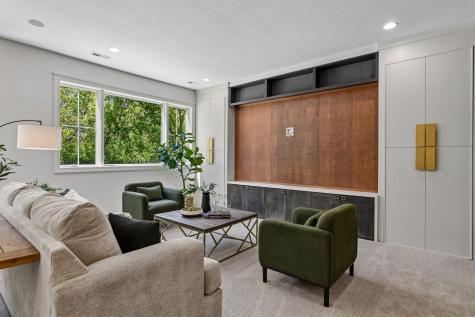 6671 Amberwood Lane Chanhassen MN 55317