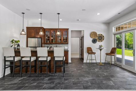 6671 Amberwood Lane Chanhassen MN 55317