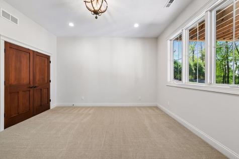 6671 Amberwood Lane Chanhassen MN 55317