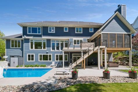 6671 Amberwood Lane Chanhassen MN 55317
