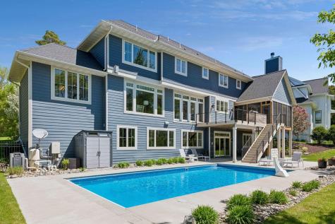 6671 Amberwood Lane Chanhassen MN 55317