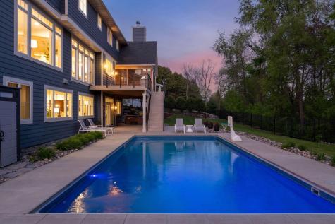 6671 Amberwood Lane Chanhassen MN 55317