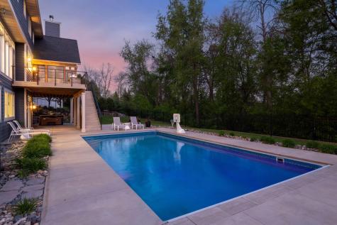 6671 Amberwood Lane Chanhassen MN 55317