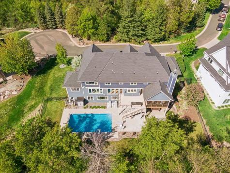 6671 Amberwood Lane Chanhassen MN 55317