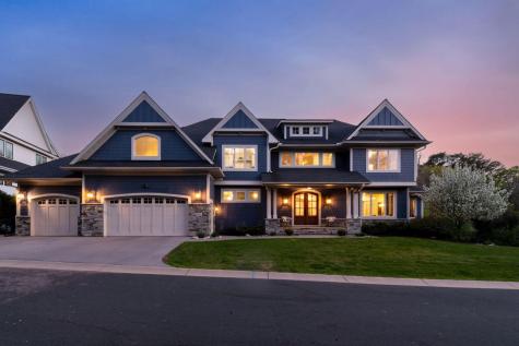 6671 Amberwood Lane Chanhassen MN 55317
