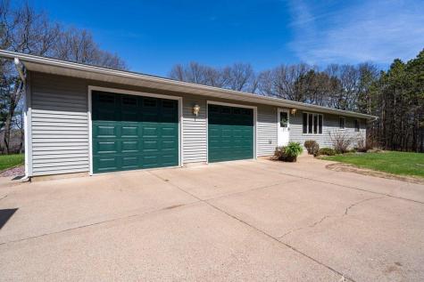 4437 Old Wells Road Eau Claire WI 54703