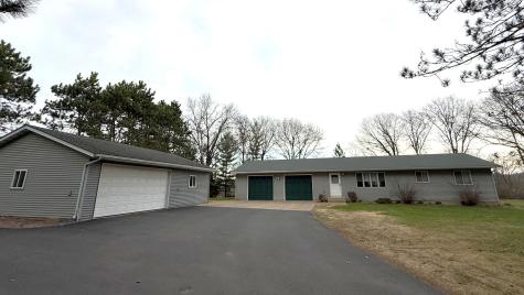 4437 Old Wells Road Eau Claire WI 54703