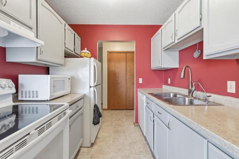 2401 16th Avenue S Fargo ND 58103