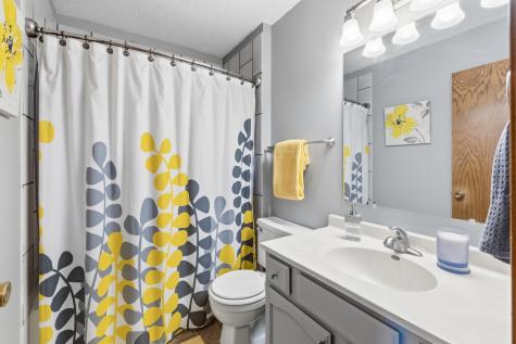 2401 16th Avenue S Fargo ND 58103