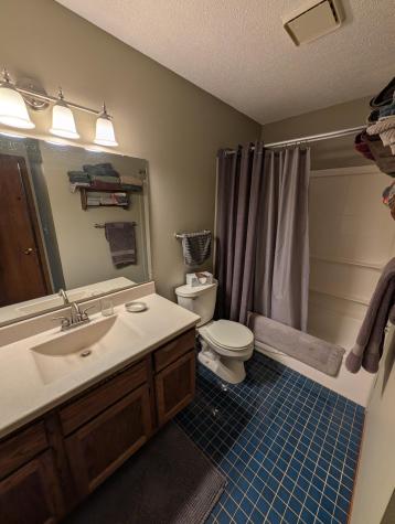2445 Crestwood Drive North Saint Paul MN 55109