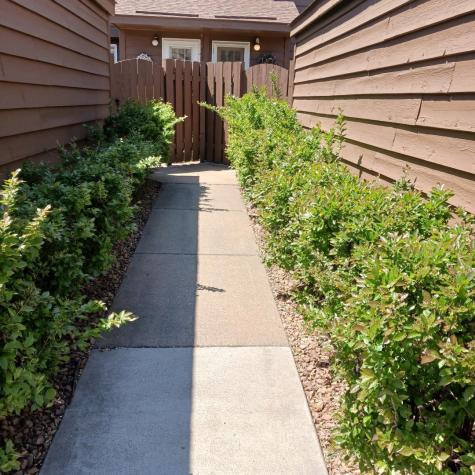 2445 Crestwood Drive North Saint Paul MN 55109