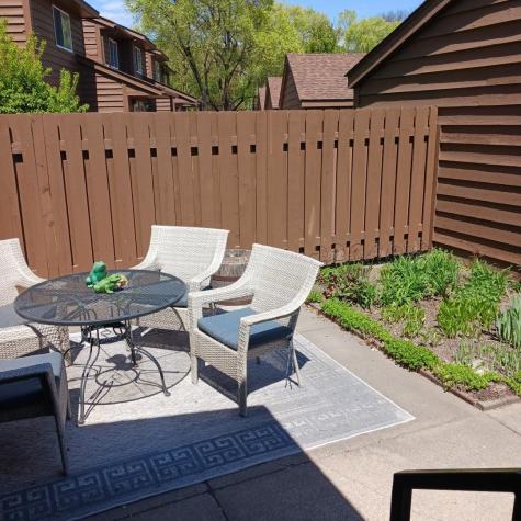 2445 Crestwood Drive North Saint Paul MN 55109